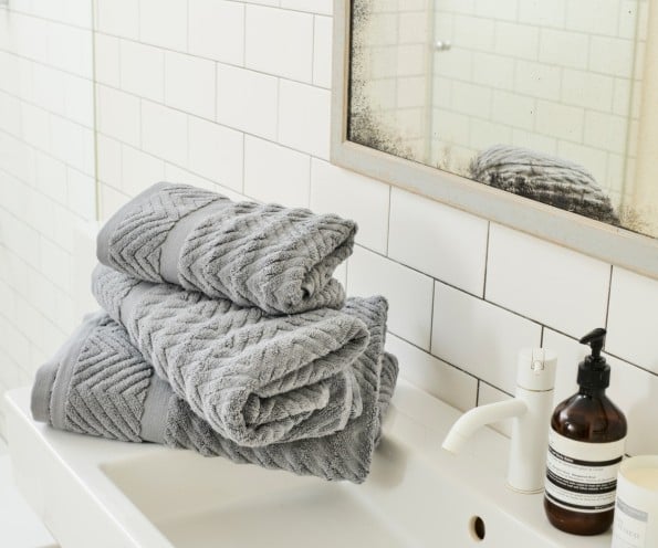 Warwick Frost Grey Towels